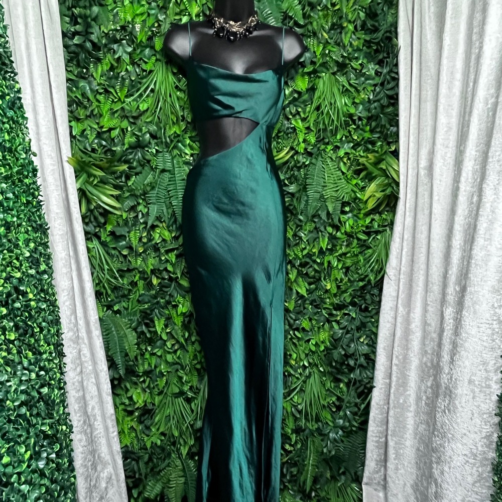Hello Molly Dress Size 6 Emerald Green Satin Cowl Neck Cutout Maxi Gown 3927 - Picture 3 of 8